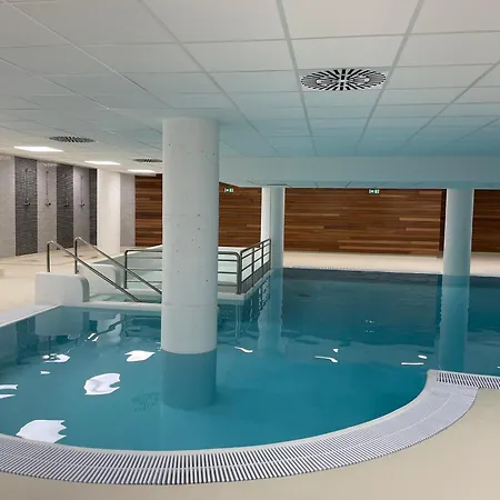à Gourette, 6 Pers, Piscine, Animaux Admis - Fr-1-860-25 * Eaux-Bonnes