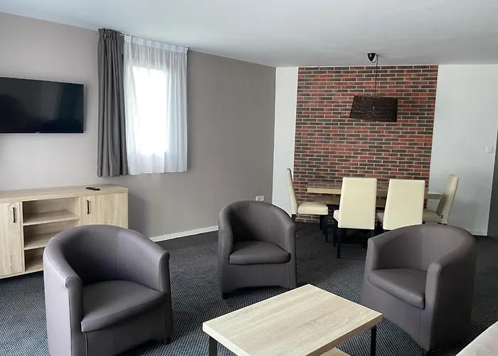 A Gourette, 6 Pers, Piscine, Animaux Admis - Fr-1-860-25 Eaux-Bonnes